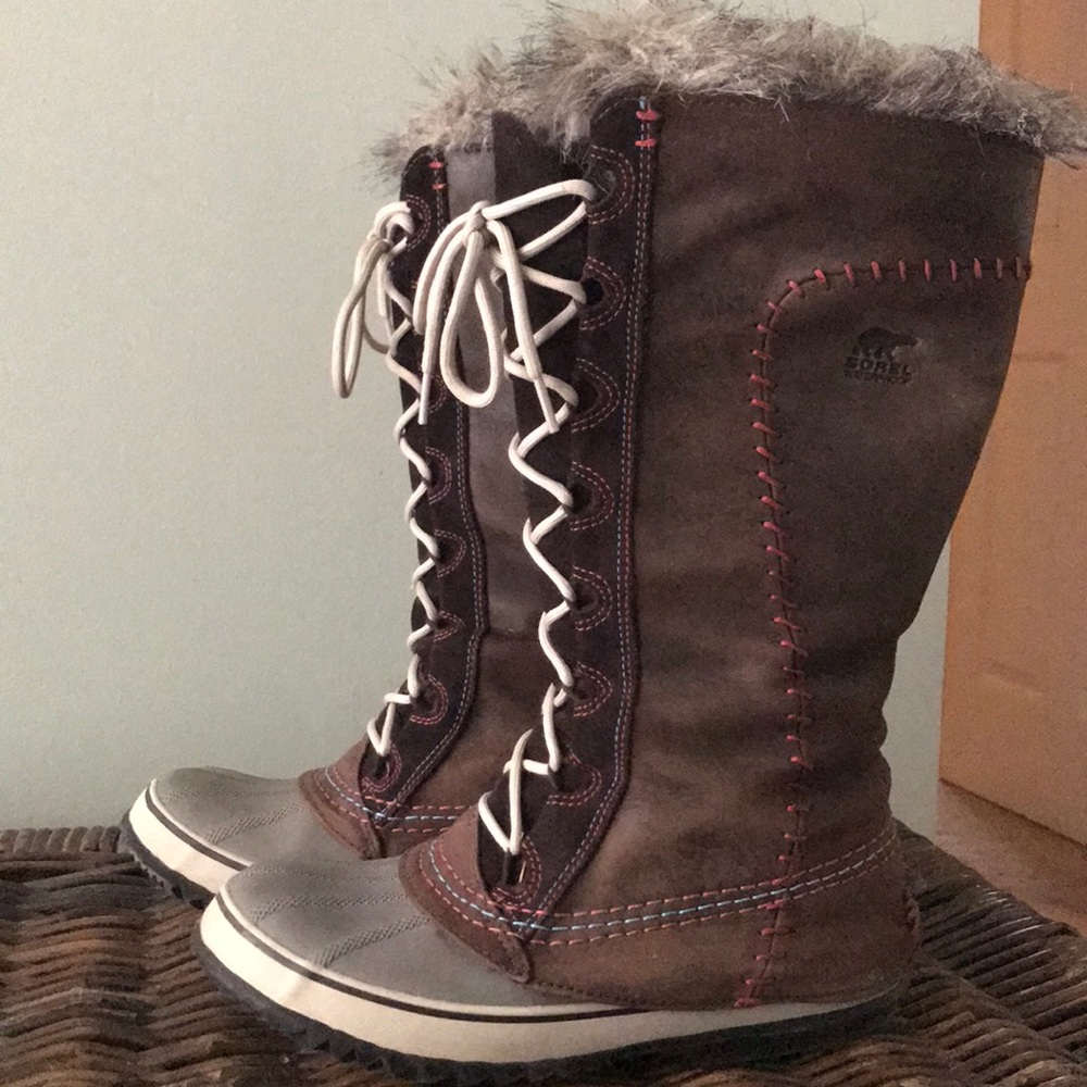 Sorel “Cate the Great” Winter Boot - RARE COLOR
